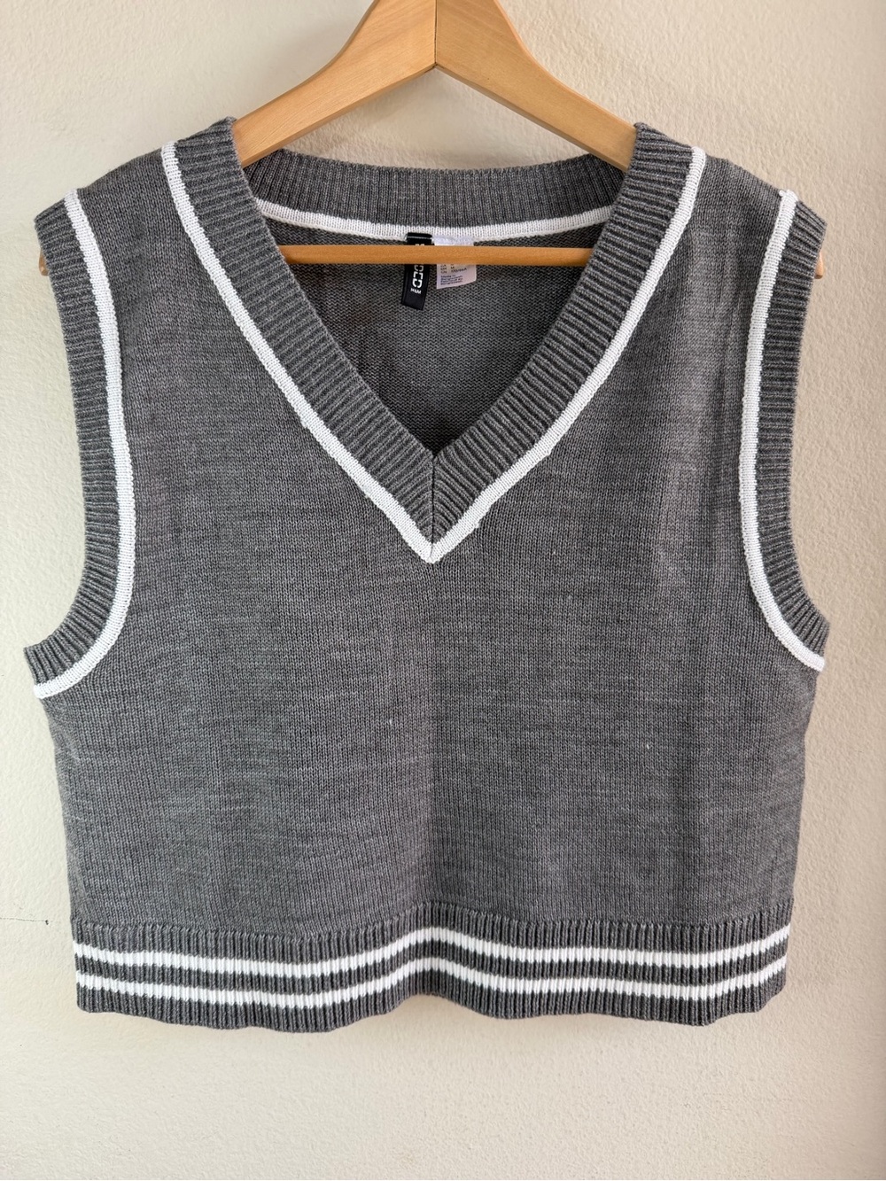 H&M Grey V-Neck Knit Sweater Vest with White Trim